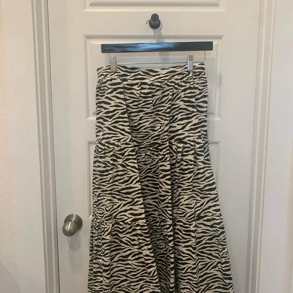 Nikki Chasin Zebra Skirt - Large - Picture 6 of 6